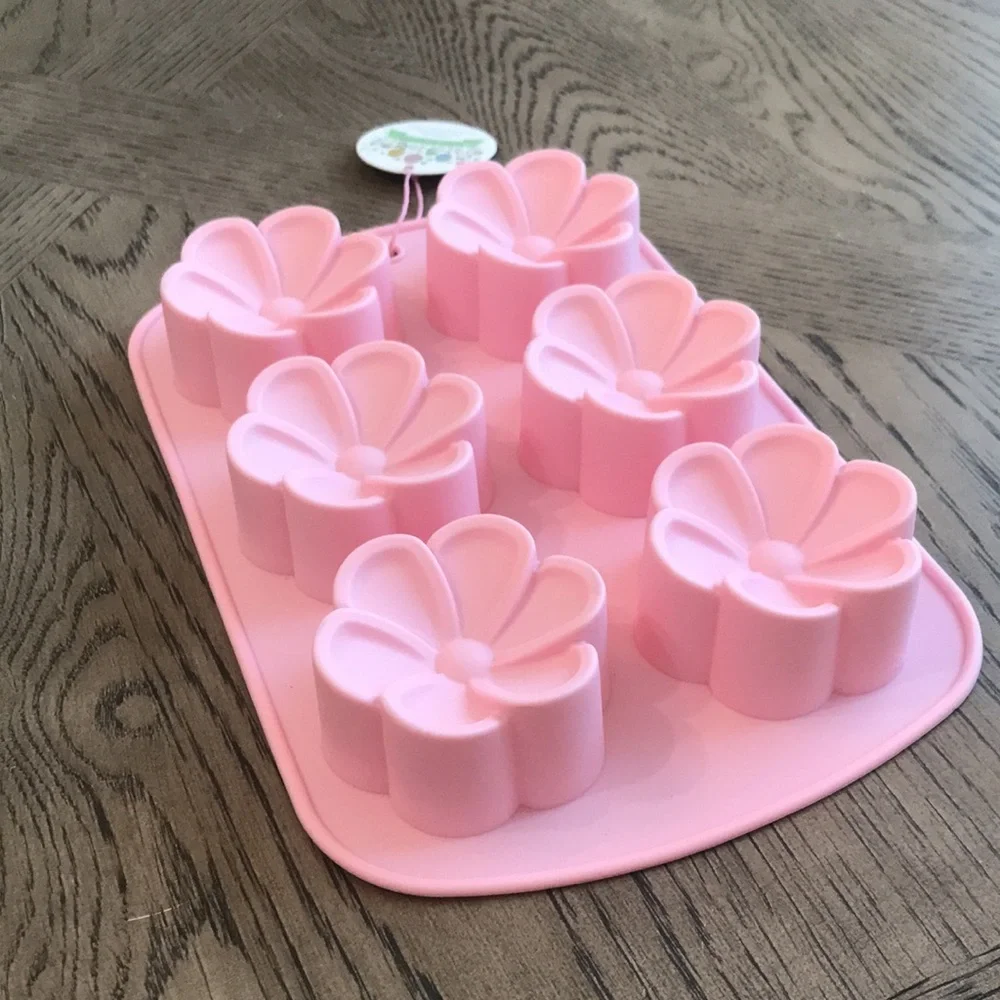 Silicone Flower Mold NWT